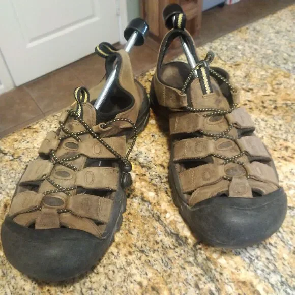 Keen Men Shoe Newport H2 Size 11M Brown Athletic Sport Sandal Hiking Walking